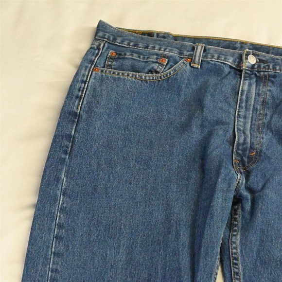Levi's 40 x 32 505 Regular Fit Straight Leg Medium Stonewash Denim Jeans - Picture 2 of 5